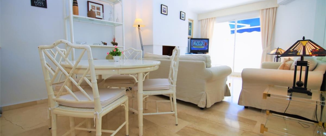 Resale - apartment - Estepona - Estepona Centro