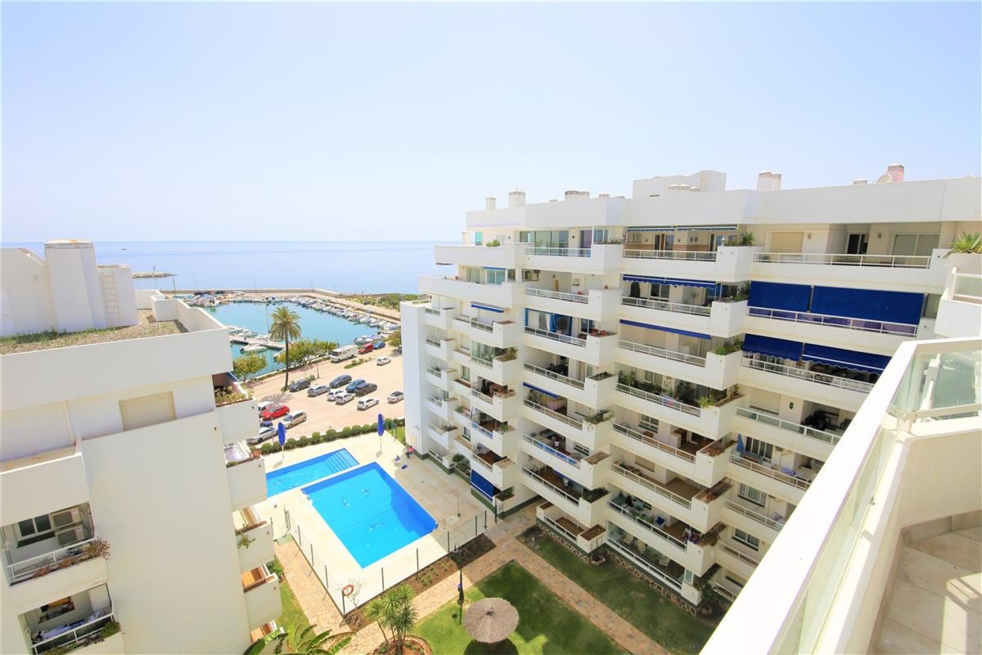 Resale - apartment - Estepona - Estepona Centro