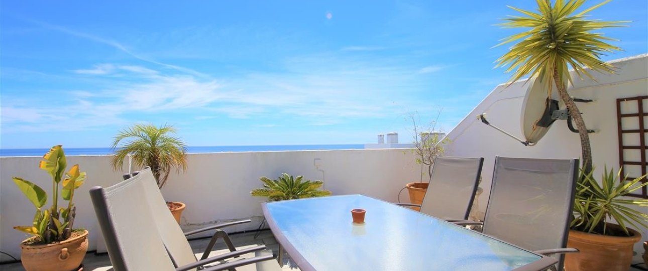 Resale - apartment - Estepona - Estepona Centro