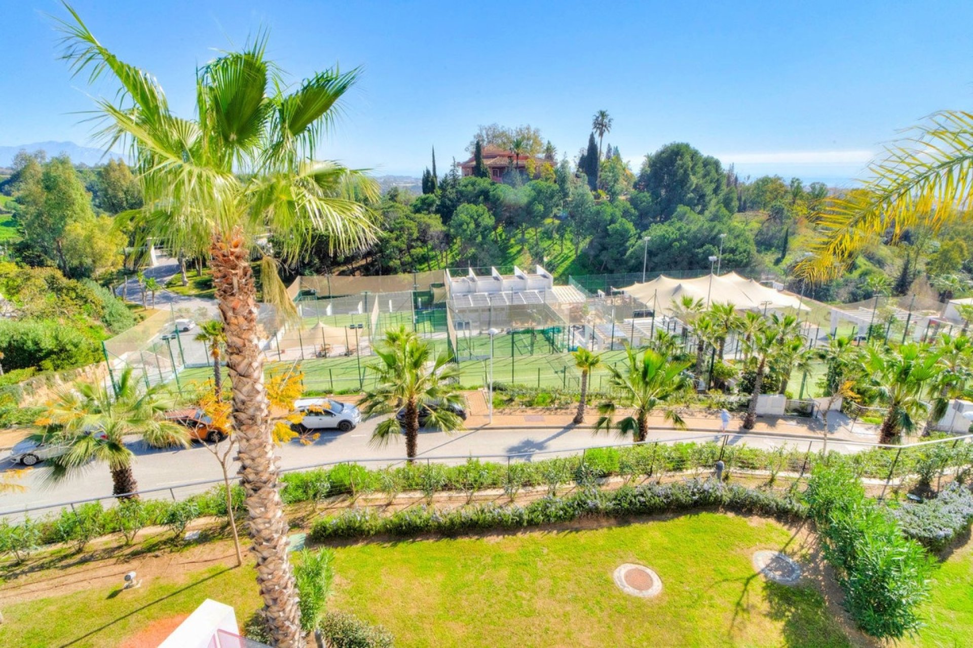 Resale - apartment - Estepona - Estepona Centro