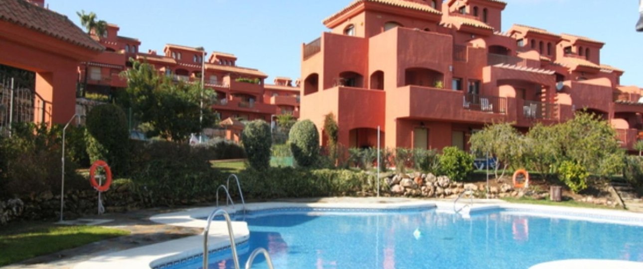 Resale - apartment - Estepona - Estepona Centro