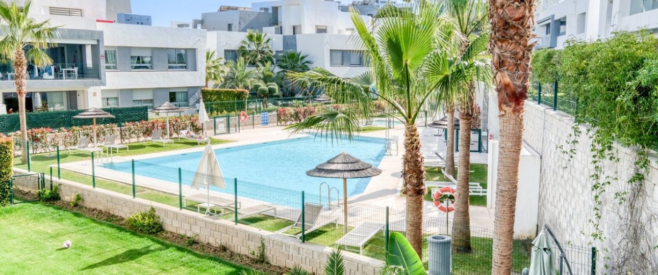Resale - apartment - Estepona - Estepona Centro