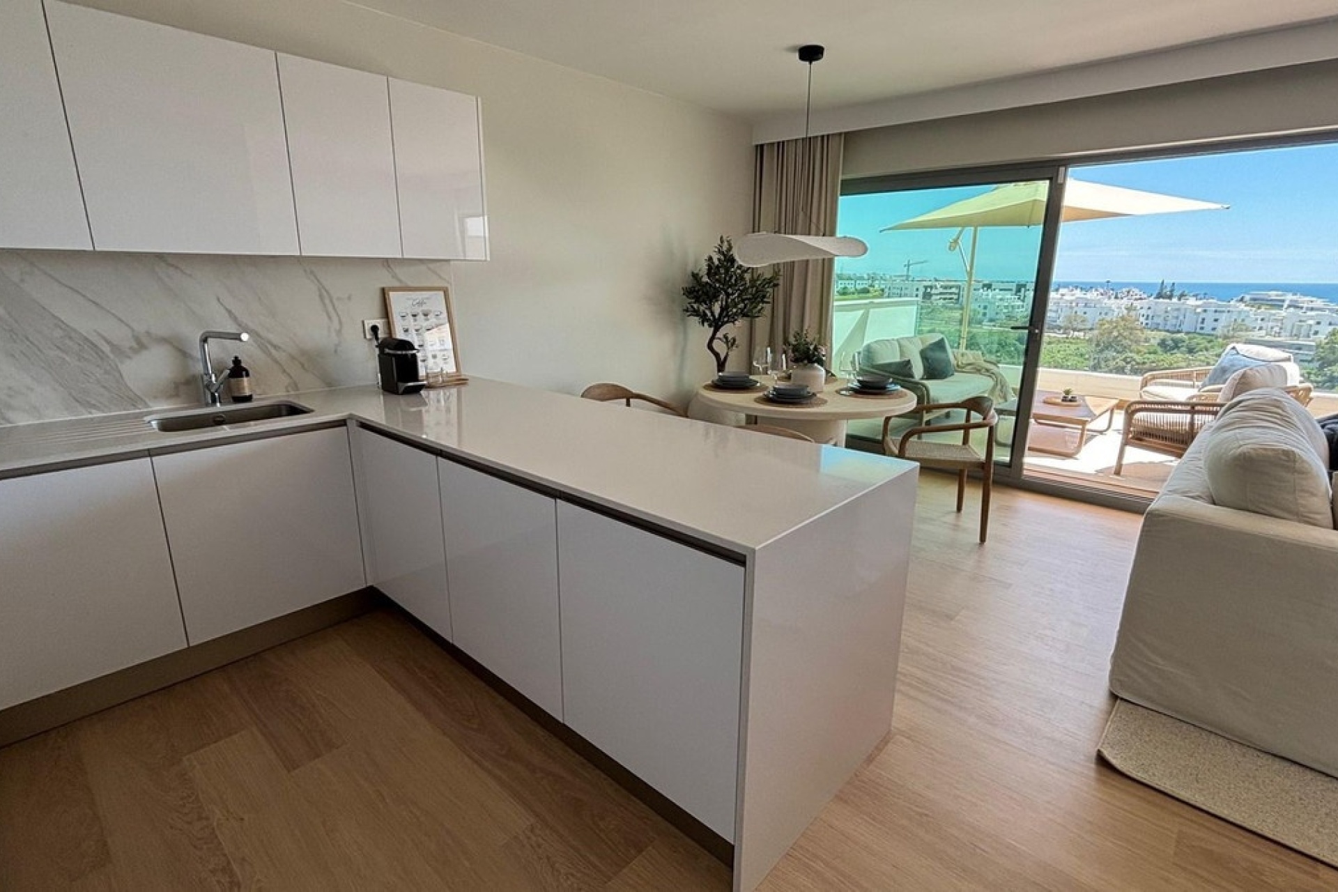 Resale - apartment - Estepona - Estepona Centro