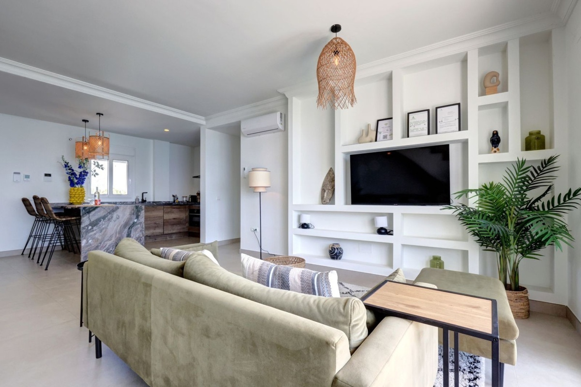 Resale - apartment - Estepona - Estepona Centro