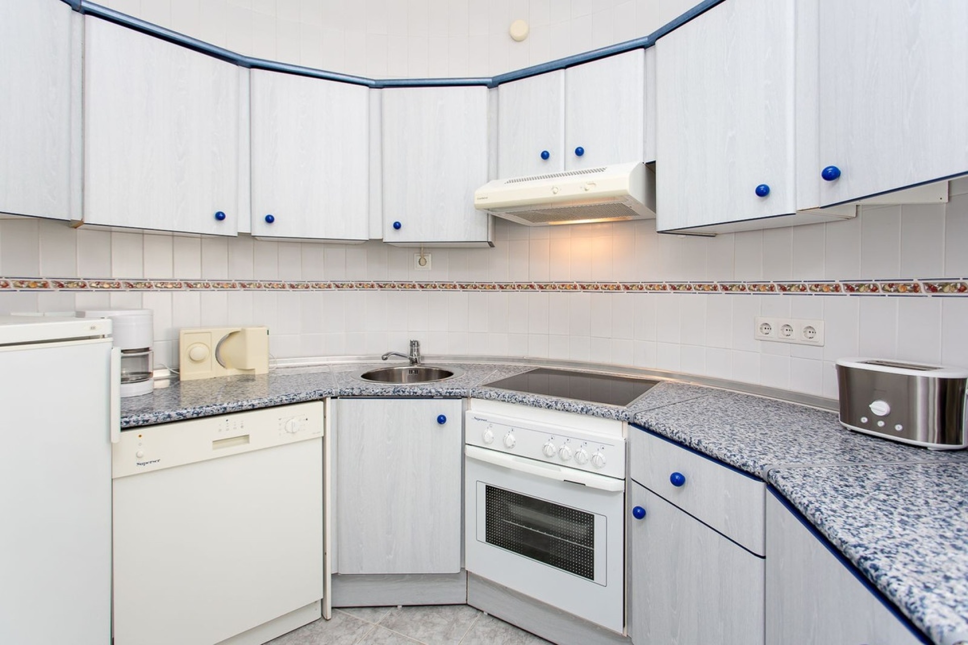 Resale - apartment - Estepona - Estepona Centro