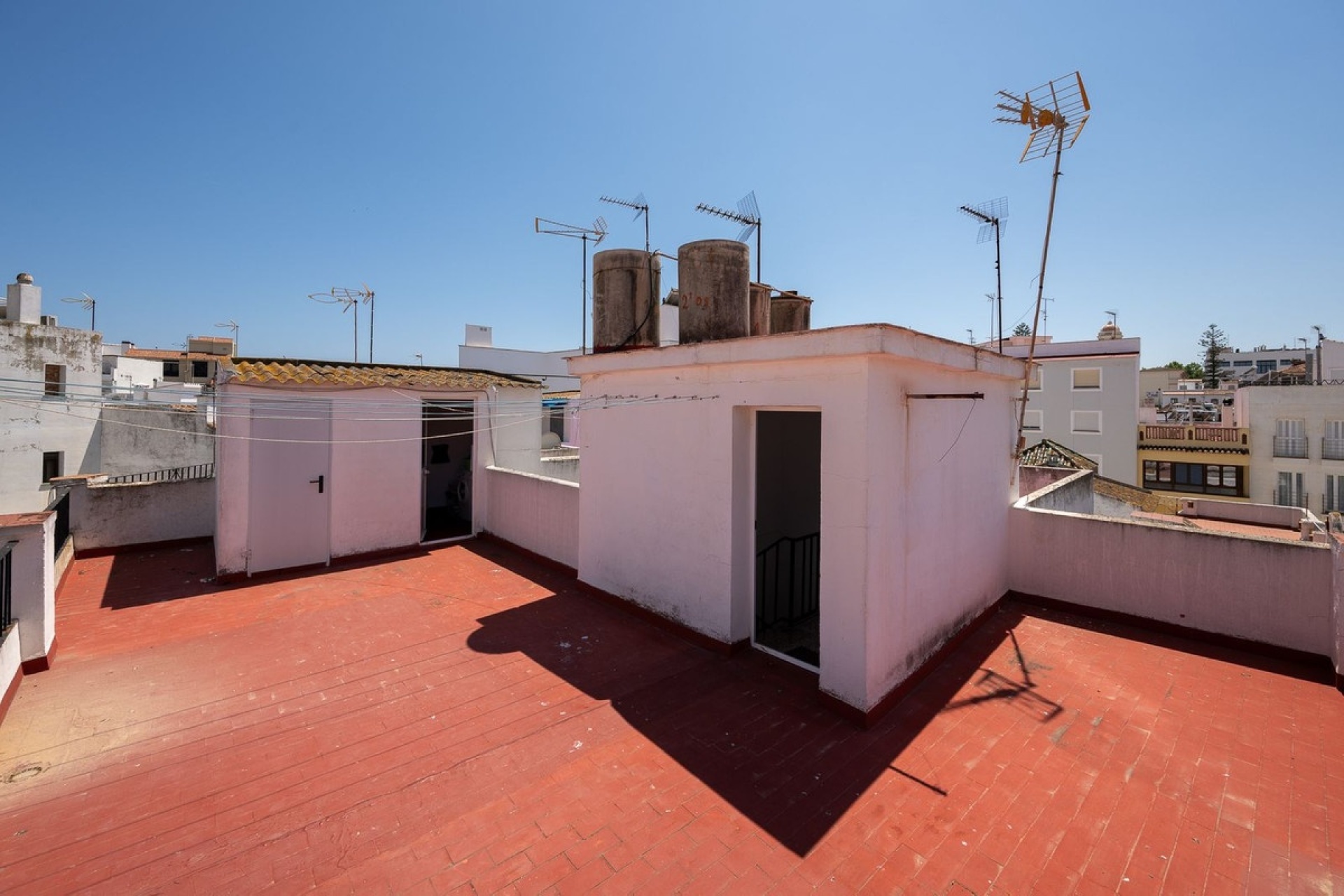 Resale - apartment - Estepona - Estepona Centro