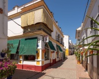 Resale - apartment - Estepona - Estepona Centro