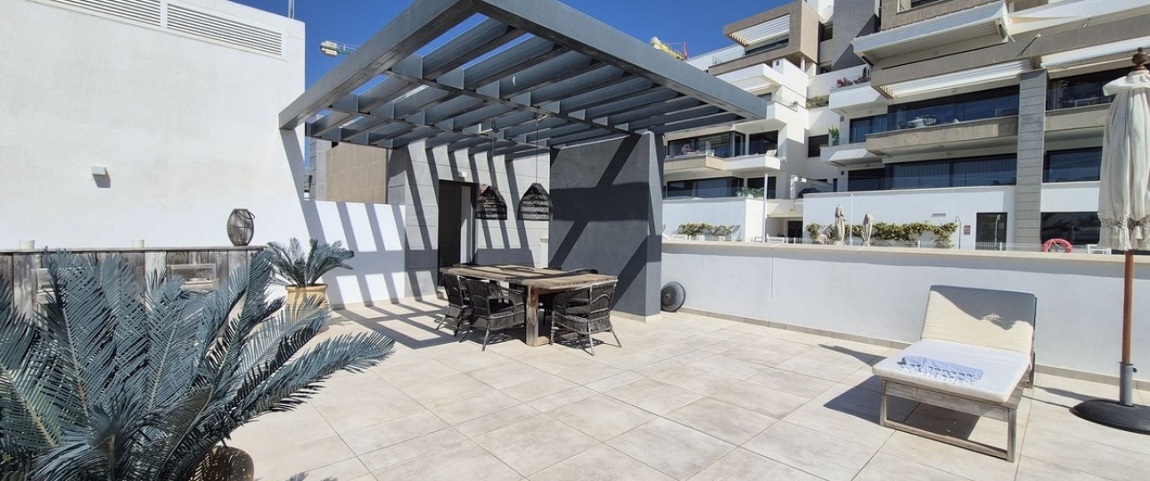 Resale - apartment - Estepona - Estepona Centro