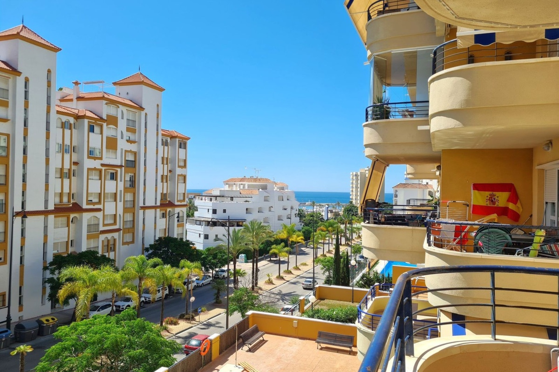 Resale - apartment - Estepona - Estepona Centro