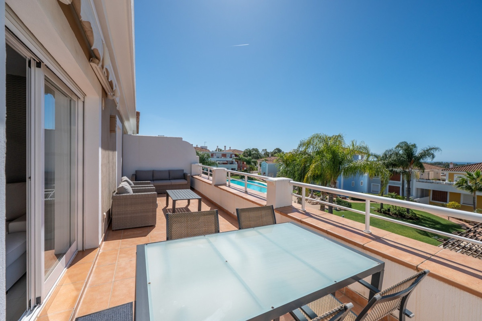 Resale - apartment - Estepona - Estepona Centro