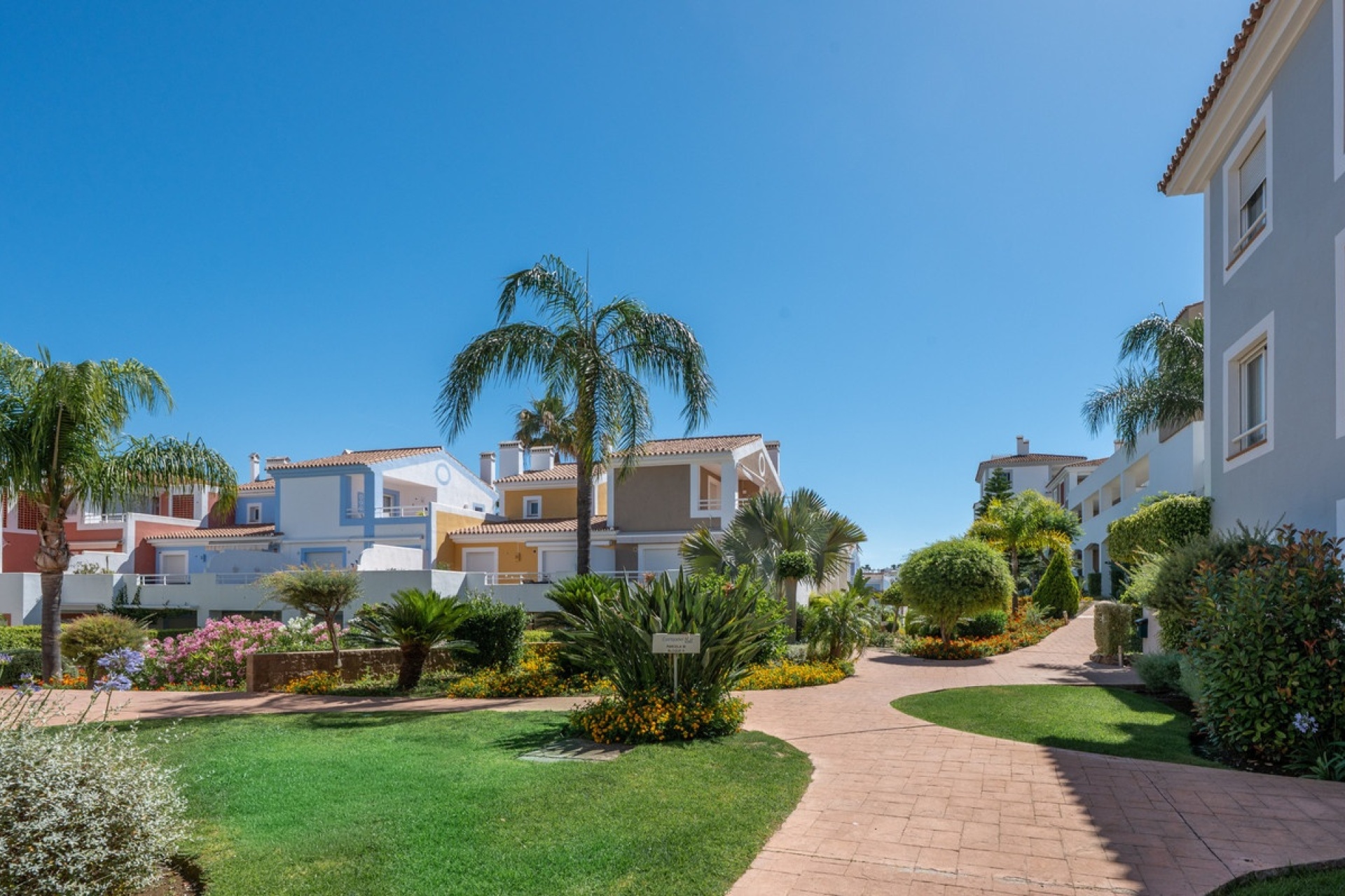 Resale - apartment - Estepona - Estepona Centro