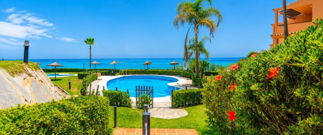 Resale - apartment - Estepona - Estepona Centro