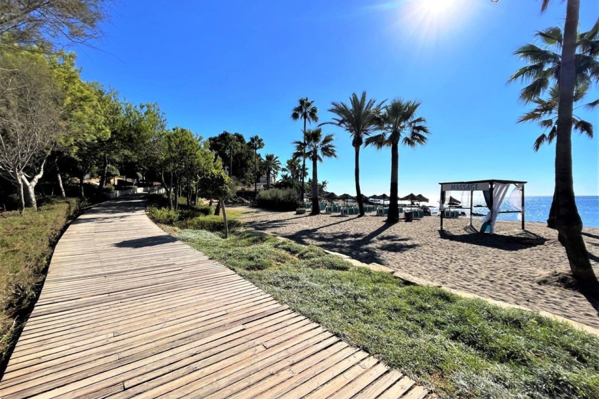 Resale - apartment - Estepona - Estepona Centro