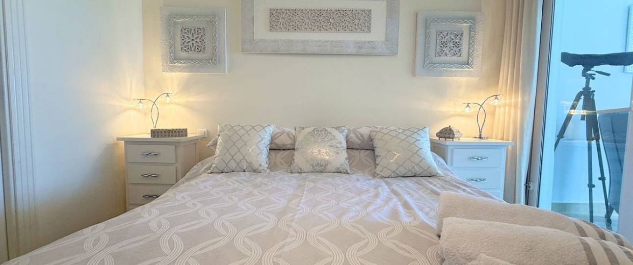 Resale - apartment - Estepona - Estepona Centro