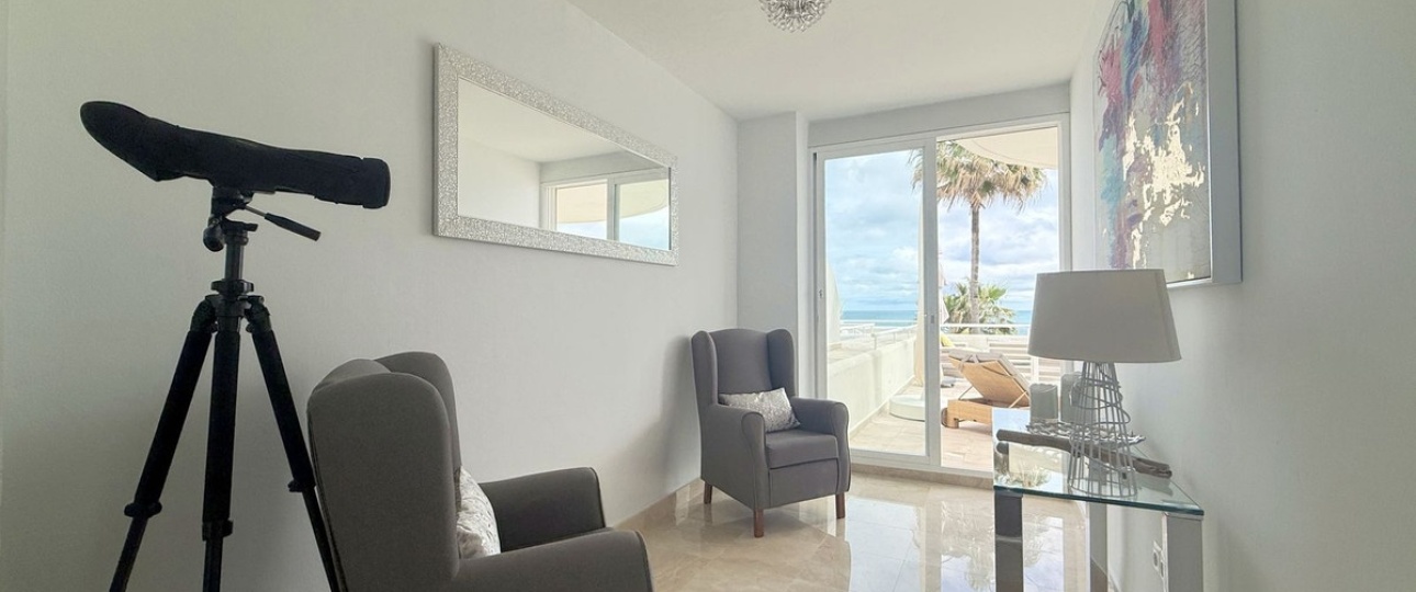 Resale - apartment - Estepona - Estepona Centro