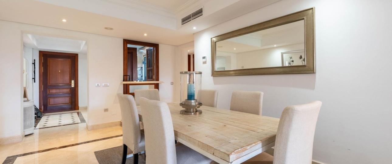 Resale - apartment - Estepona - Estepona Centro