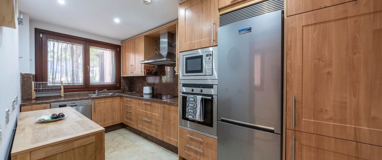 Resale - apartment - Estepona - Estepona Centro