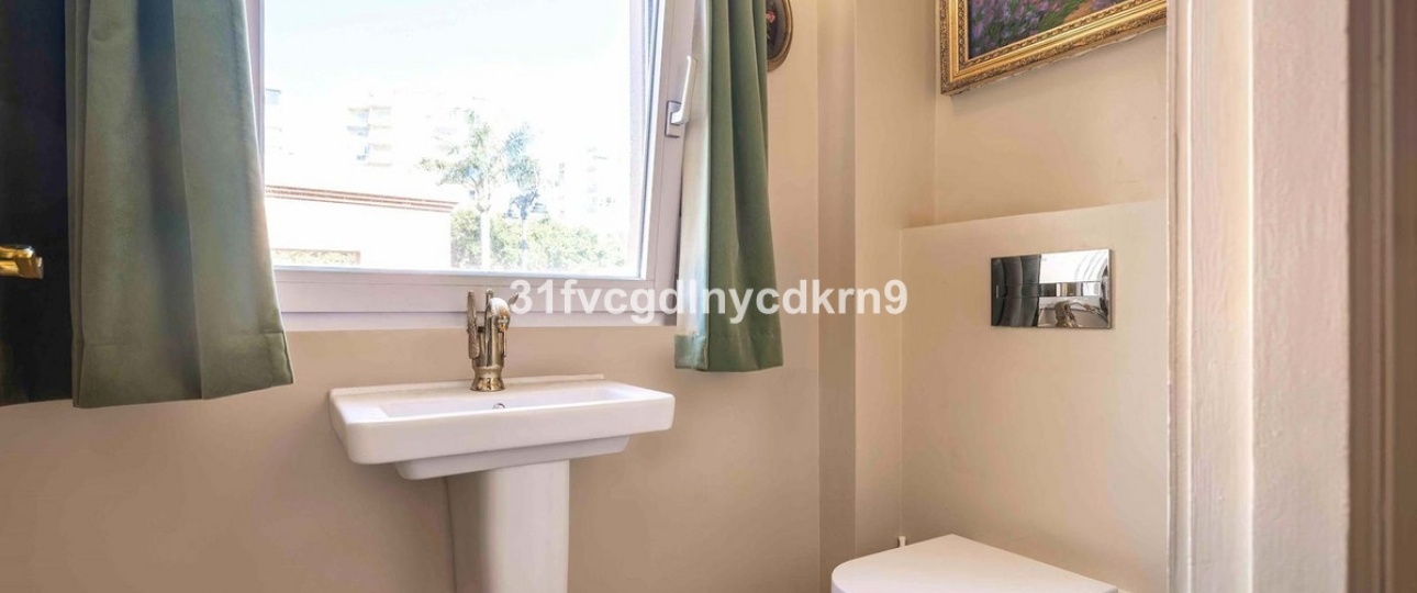 Resale - apartment - Estepona - Estepona Centro