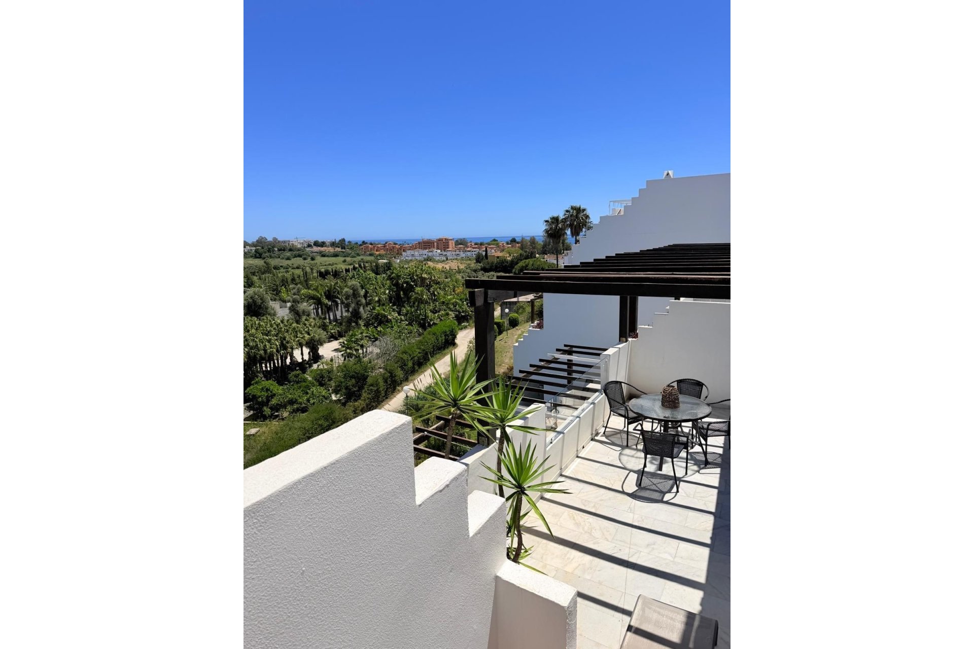Resale - apartment - Estepona - Estepona Centro