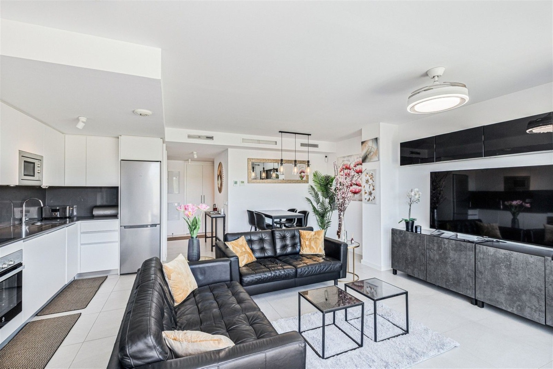 Resale - apartment - Estepona - Estepona Centro