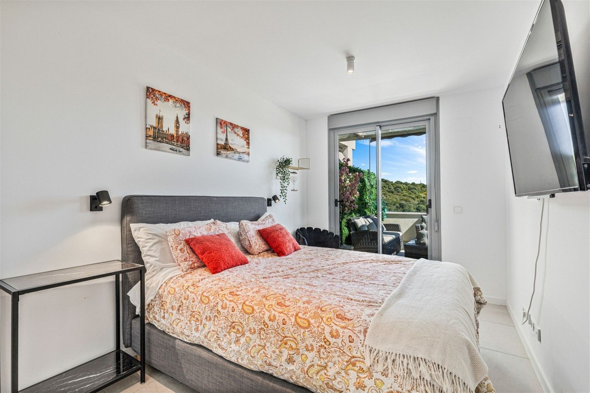 Resale - apartment - Estepona - Estepona Centro