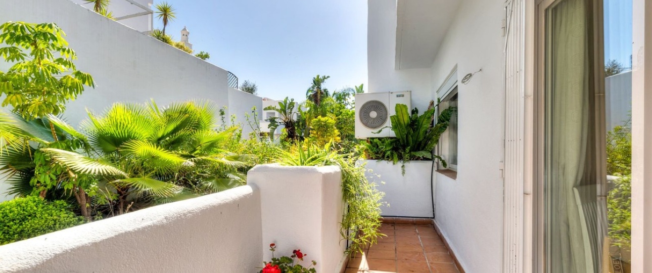 Resale - apartment - Estepona - Estepona Centro