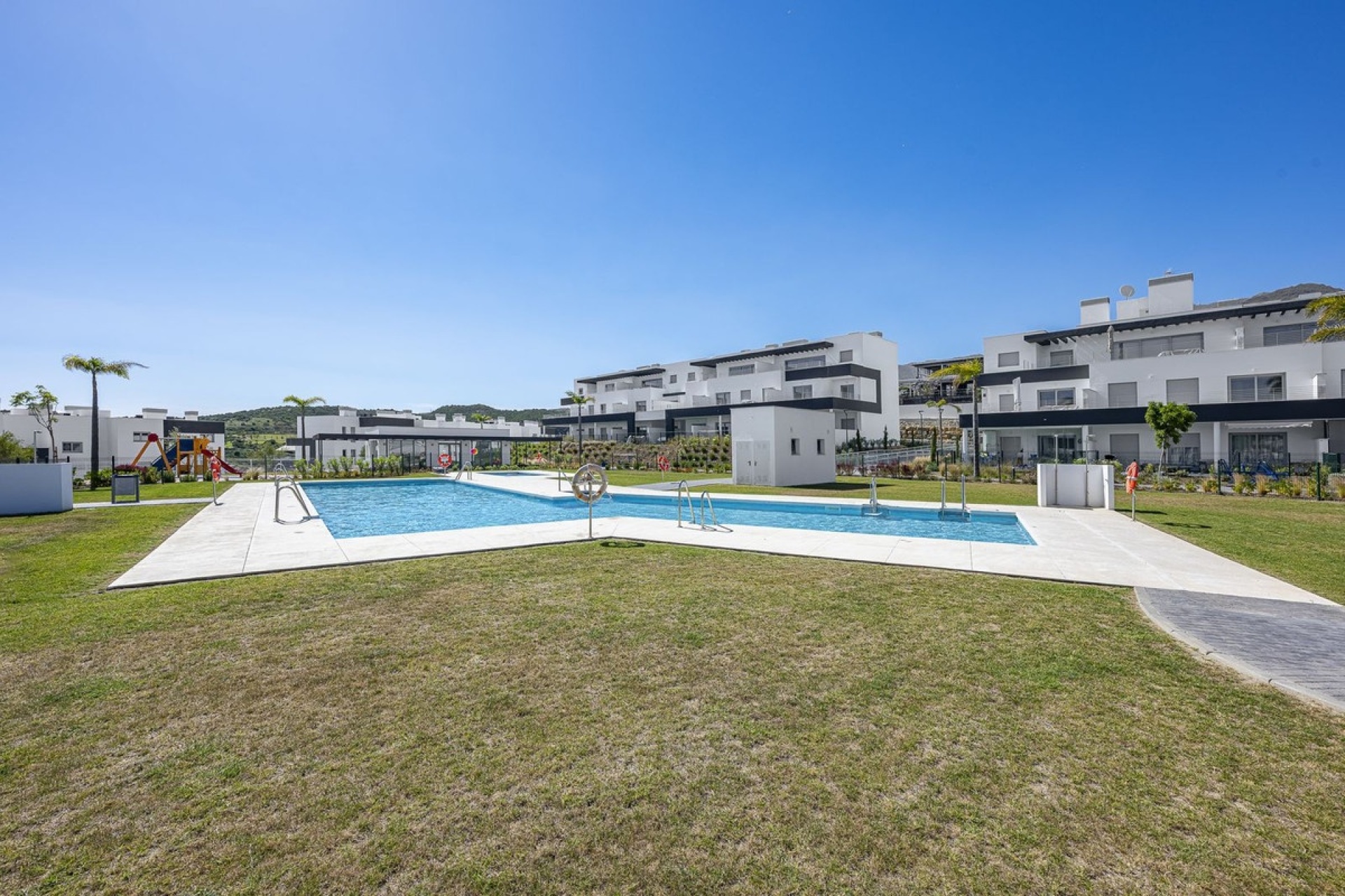 Resale - apartment - Estepona - Estepona Centro
