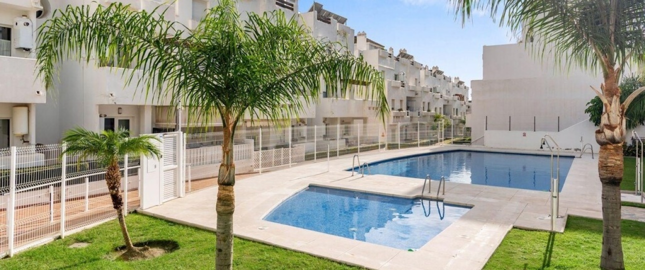 Resale - apartment - Estepona - Estepona Centro