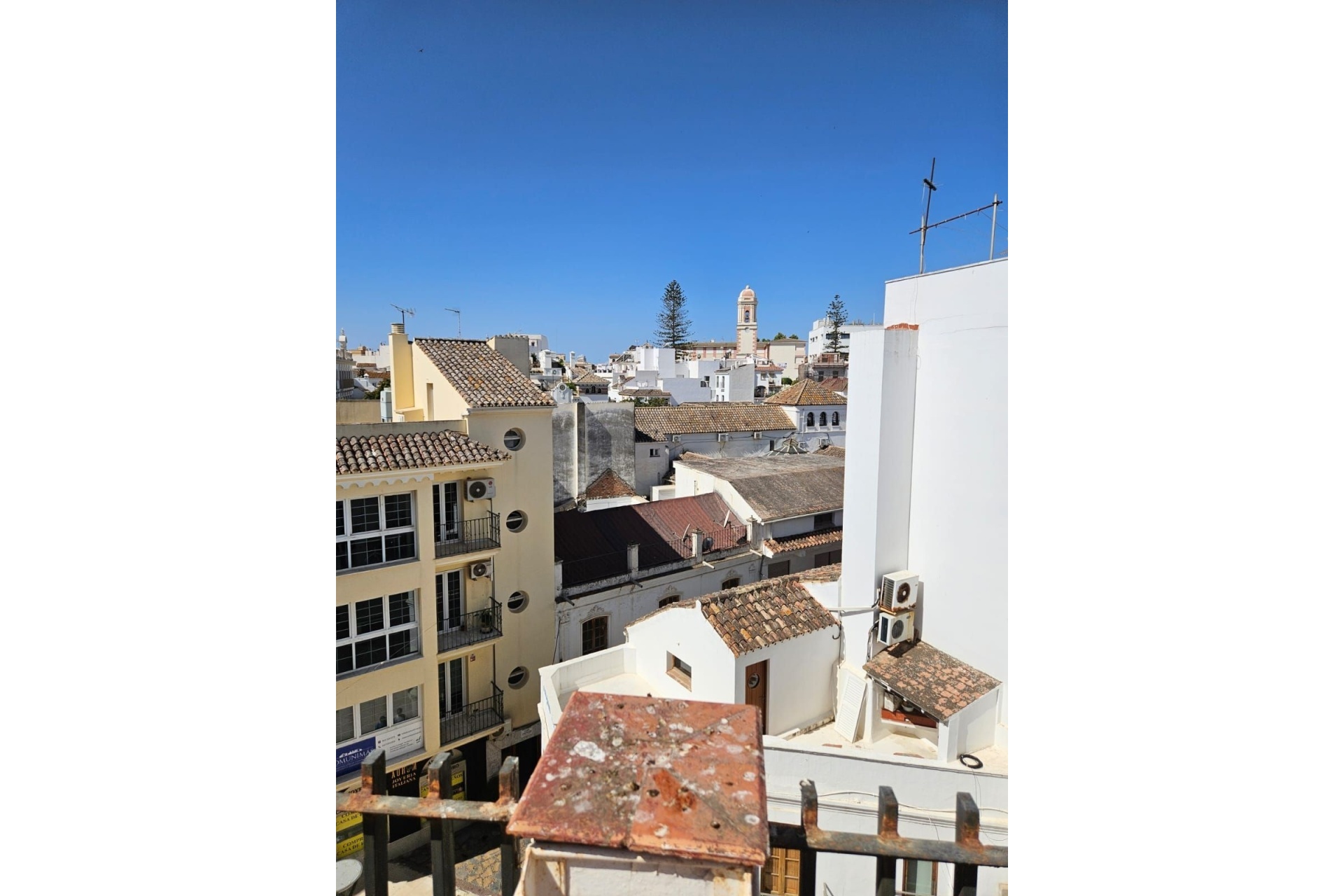 Resale - apartment - Estepona - Estepona Centro