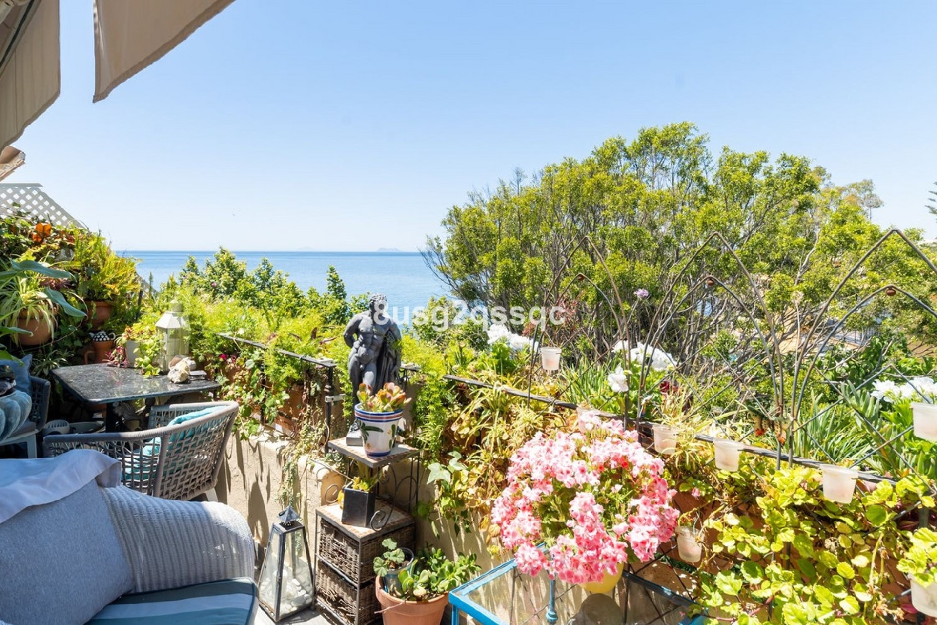 Resale - apartment - Estepona - Estepona Centro