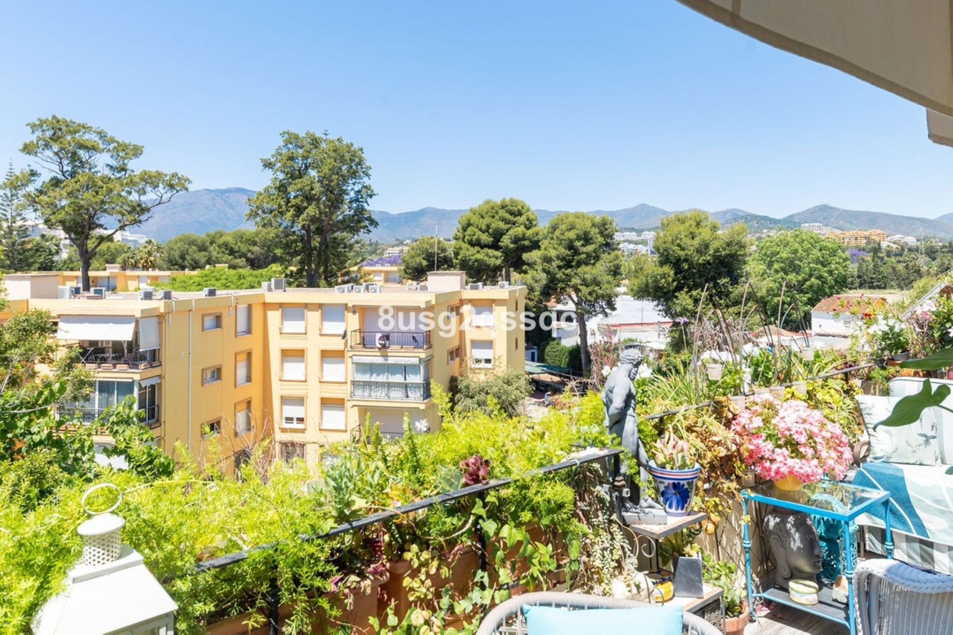 Resale - apartment - Estepona - Estepona Centro