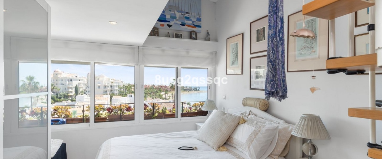 Resale - apartment - Estepona - Estepona Centro