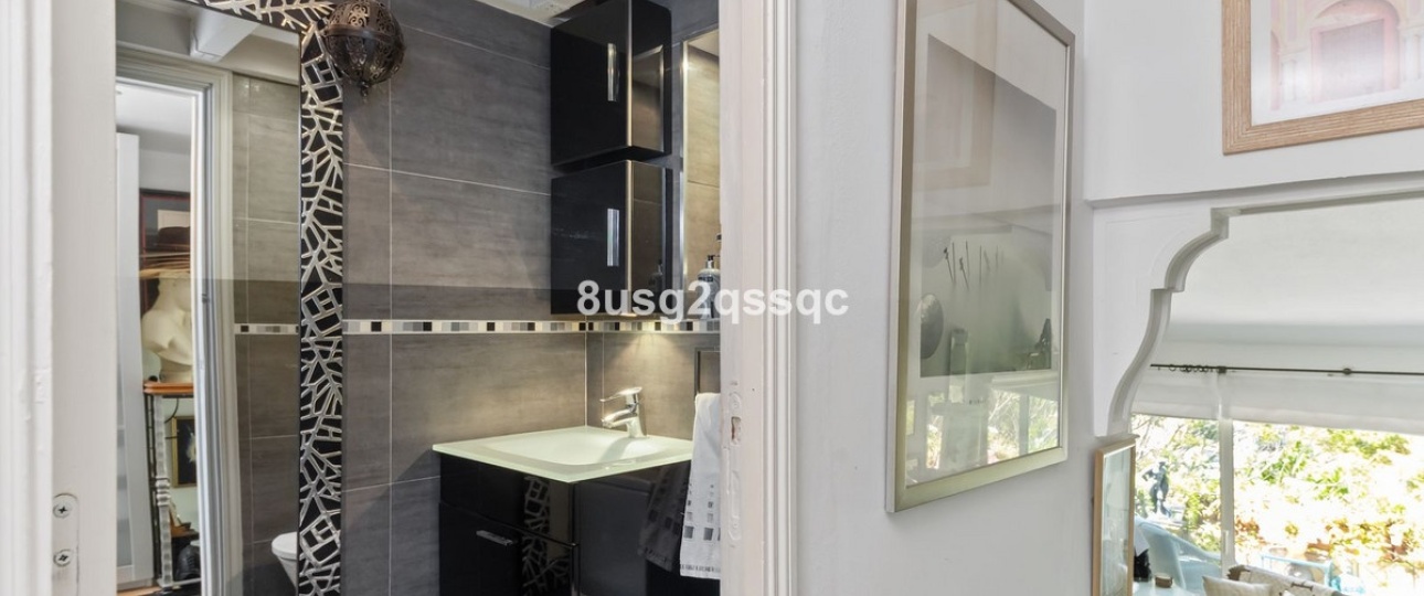 Resale - apartment - Estepona - Estepona Centro