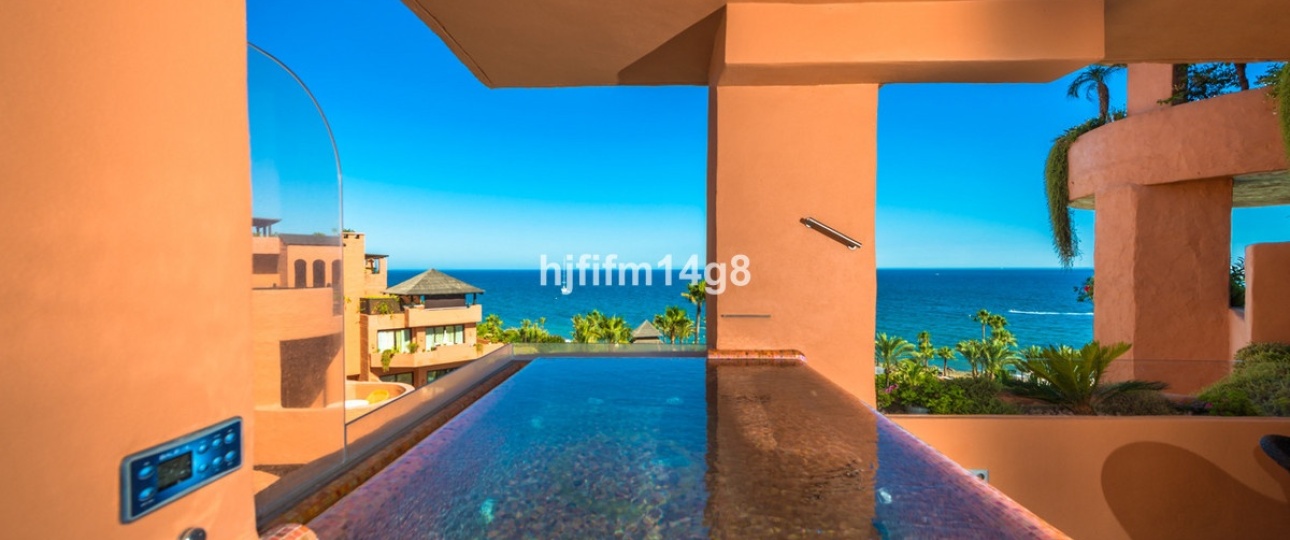 Resale - apartment - Estepona - Estepona Centro