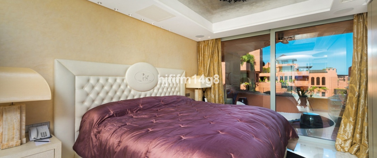 Resale - apartment - Estepona - Estepona Centro