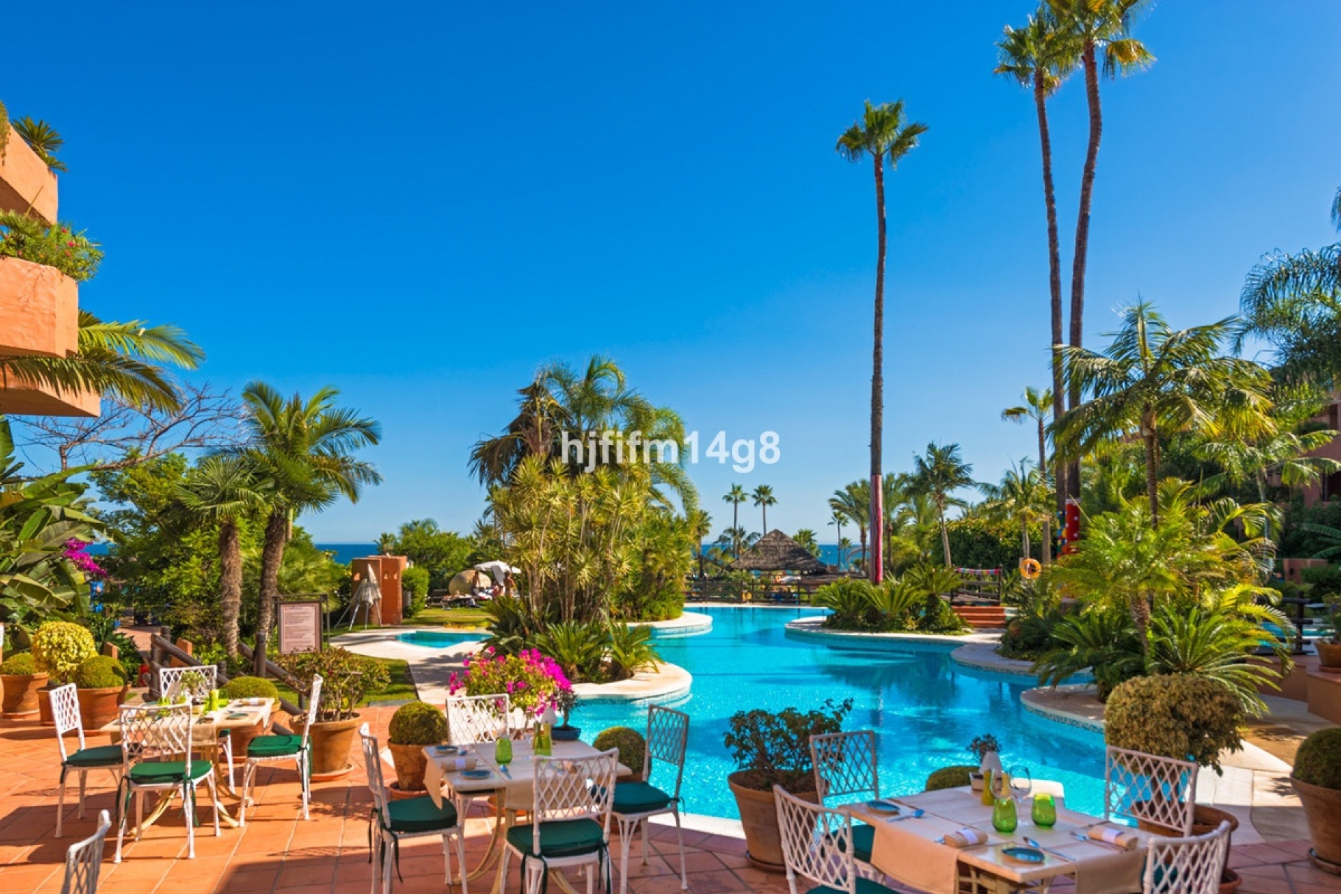 Resale - apartment - Estepona - Estepona Centro