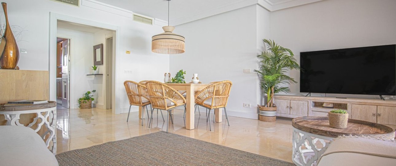 Resale - apartment - Estepona - Estepona Centro