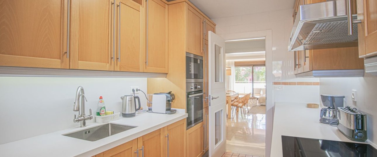 Resale - apartment - Estepona - Estepona Centro