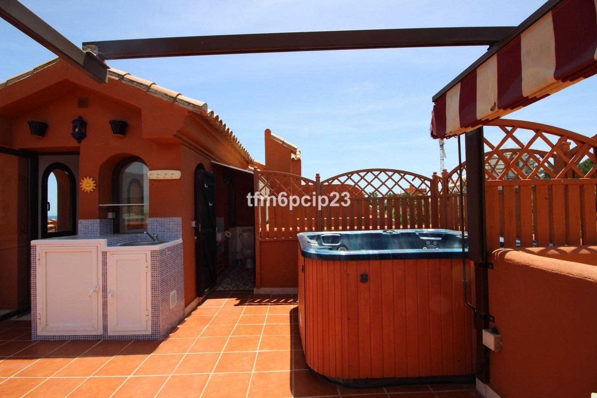 Resale - apartment - Estepona - Estepona Centro