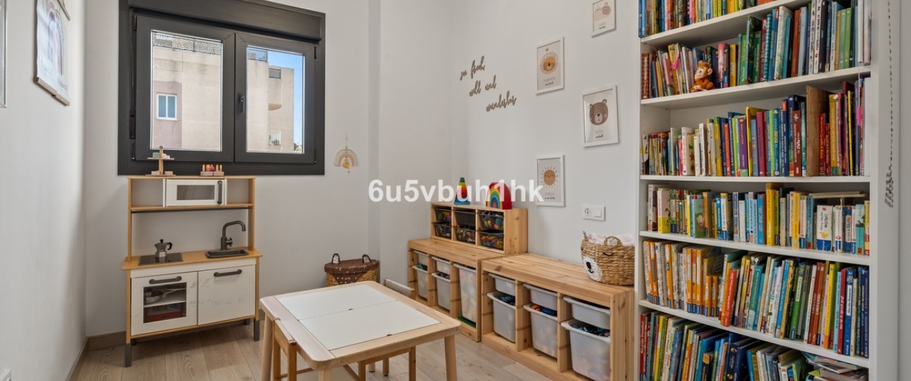 Resale - apartment - Estepona - Estepona Centro