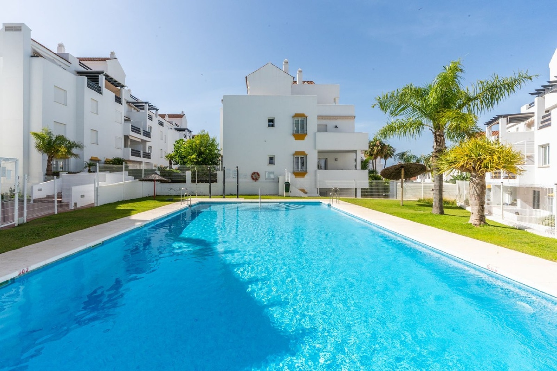 Resale - apartment - Estepona - Estepona Centro