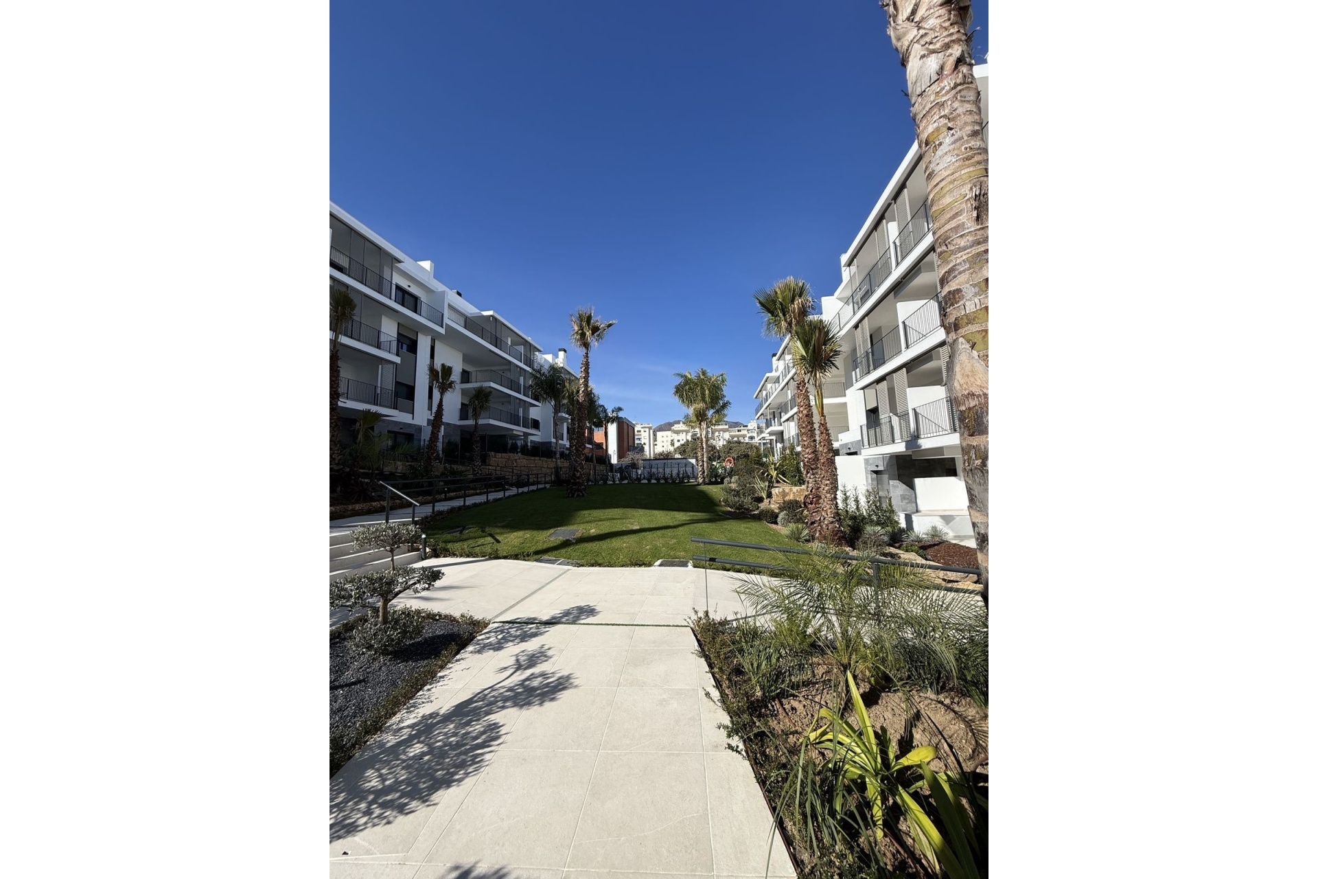 Resale - apartment - Estepona - Estepona Centro