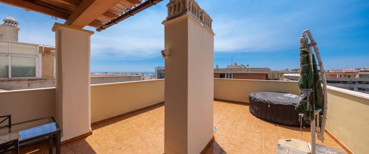 Resale - apartment - Estepona - Estepona Centro