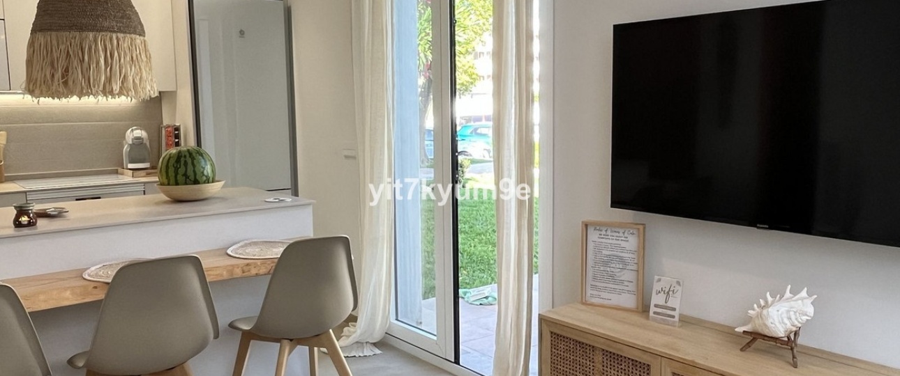 Resale - apartment - Estepona - Estepona Centro