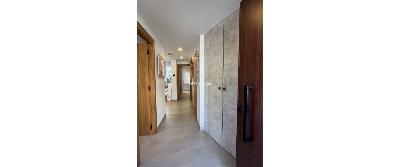 Resale - apartment - Estepona - Estepona Centro