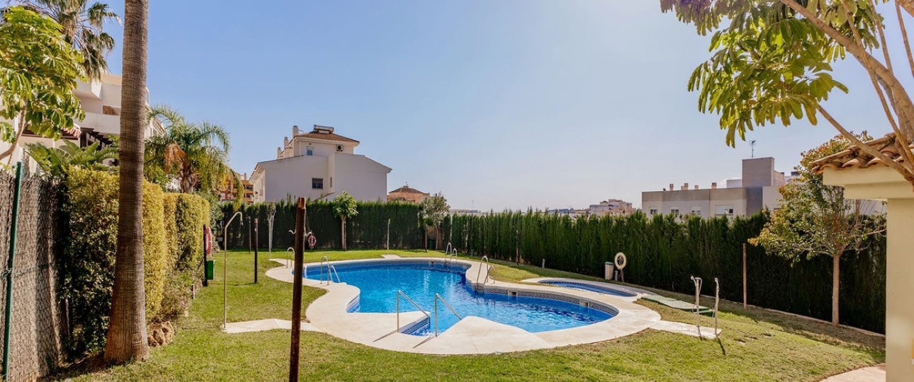 Resale - apartment - Estepona - Estepona Centro