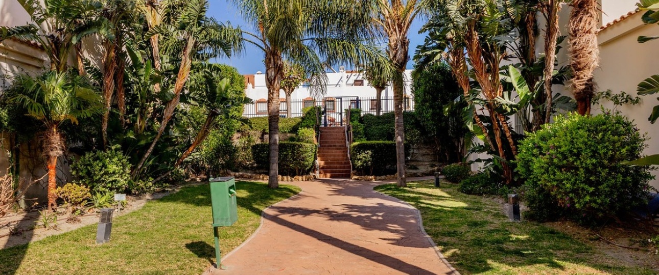 Resale - apartment - Estepona - Estepona Centro