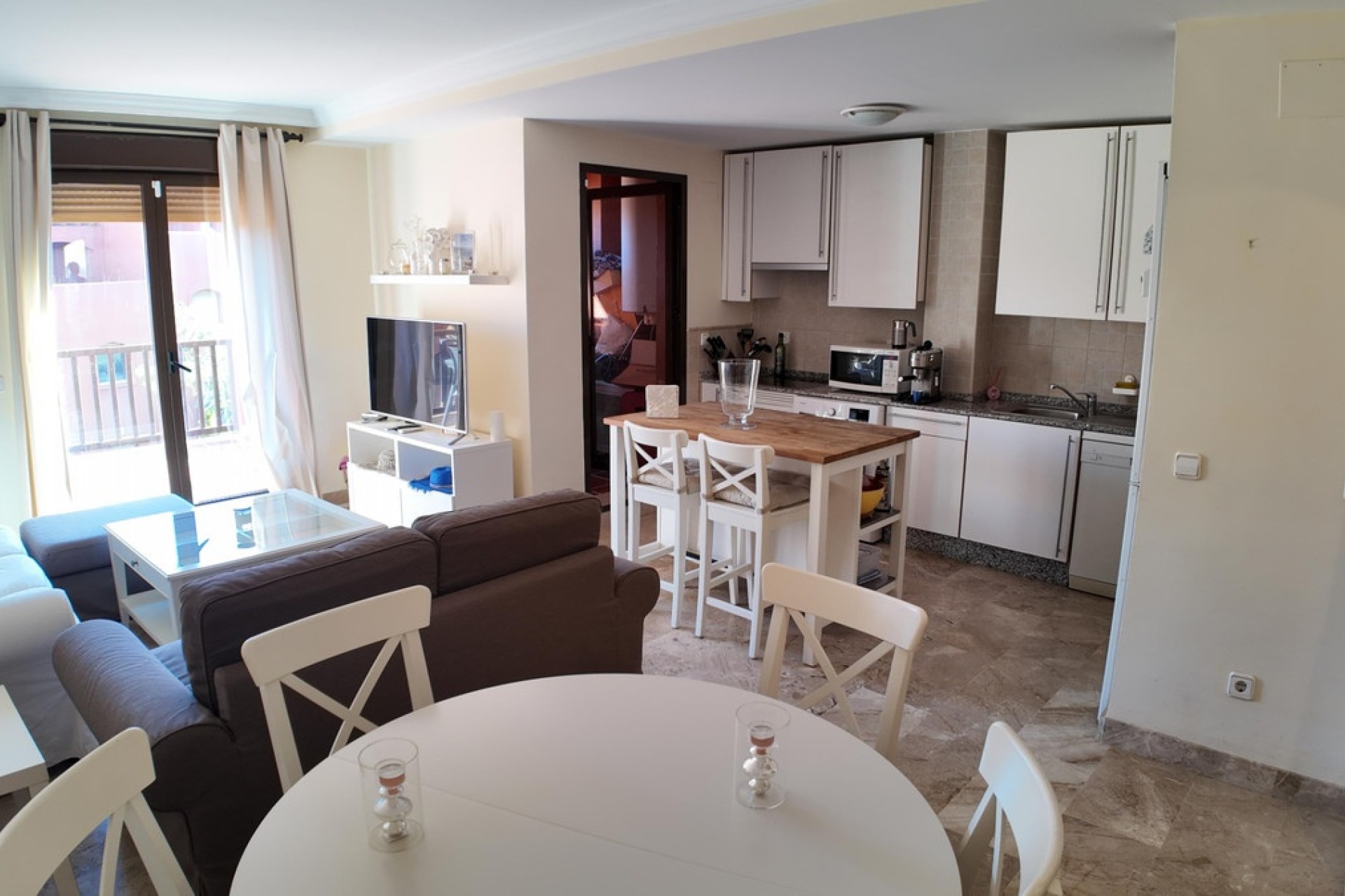 Resale - apartment - Estepona - Estepona Centro