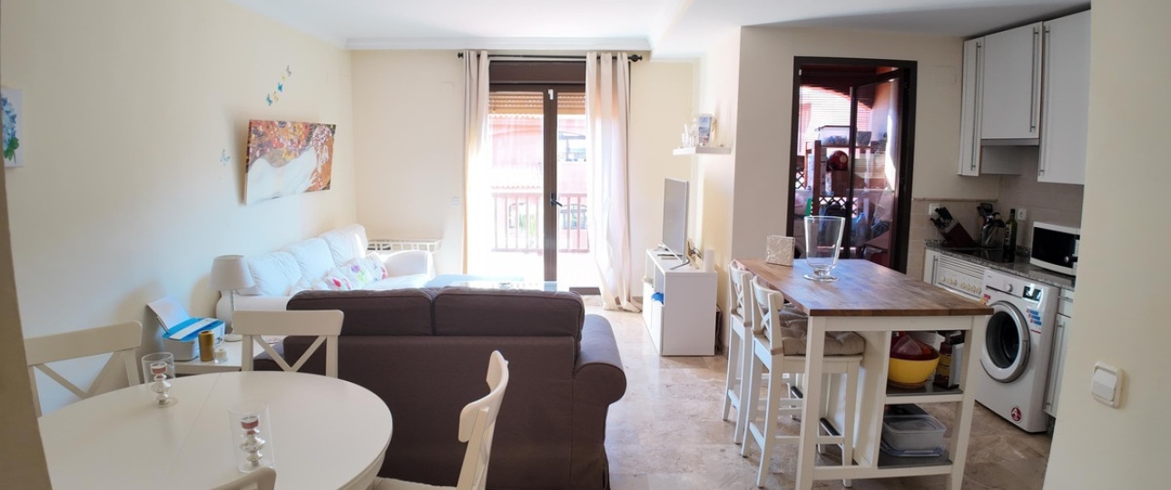 Resale - apartment - Estepona - Estepona Centro