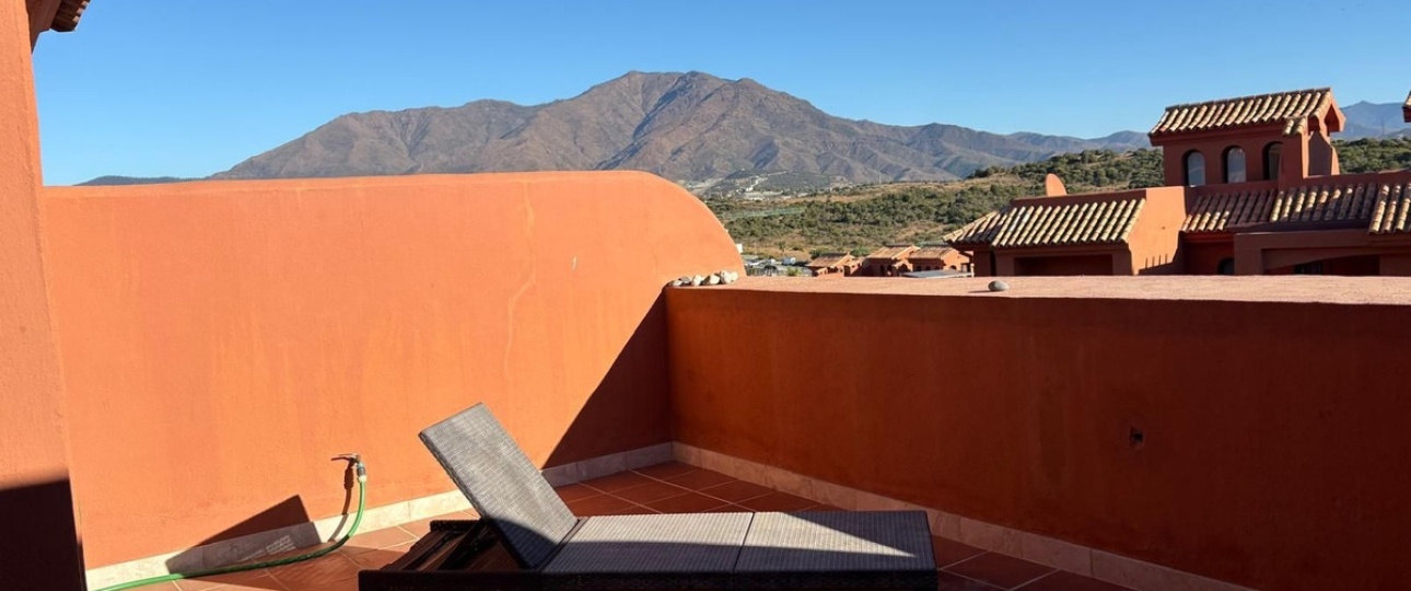 Resale - apartment - Estepona - Estepona Centro